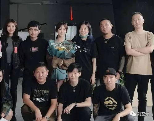 明星网红追星场面,狂欢追星现场盛况空前